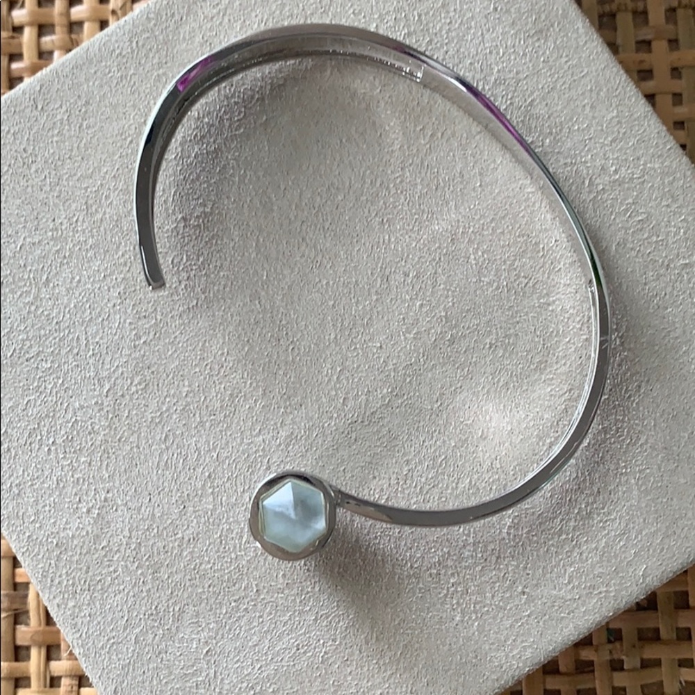 Cuff bracelet - Picture 3 of 3